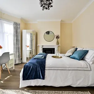 Greenwich Apartment London